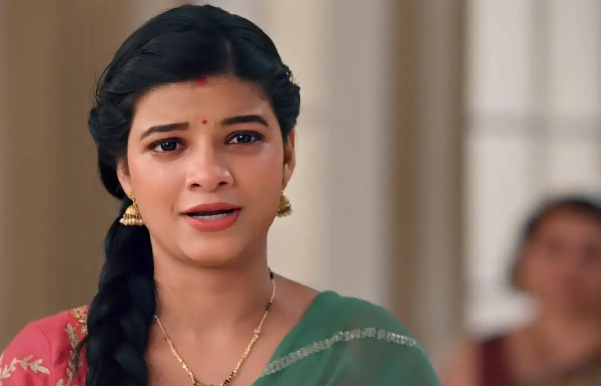 Saru Upcoming 27th November 2025 Written Update: Saru Draws a Line of Fire as in precap Saru choosing her mother’s honor over her husband’s demand, and Tara gearing up for the next strike in this brewing war within the Birla mansion.