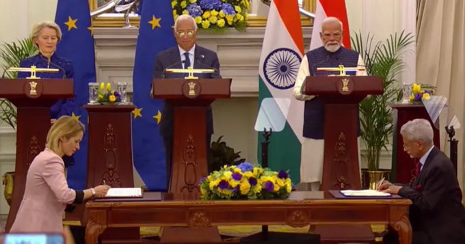 कार, केमिकल्‍स, मेडिकल प्रोडक्‍ट्स... ये चीजें हो जाएंगी सस्‍ती, India-EU में ऐतिहासिक डील Done

भारत और यूरोपीय संघ के बीच फ्री ट्रेड डील का ऐलान हो चुका है. दोनों देशों ने ज्‍यादातर प्रोडक्‍ट्स पर टैरिफ जीरो कर दिया है या टैरिफ को कम कर दिया है. इस डील से भारत में भी बहुत सी चीजें सस्‍ती हो जाएंगी.

#India #EU #FreeTradeDeal #MotherofAllDeals #FreeTradeagreement