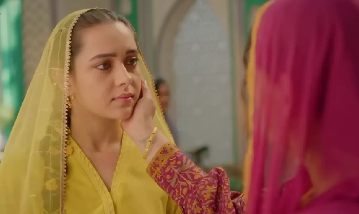 Seher Hone Ko Hai 3rd February 2026 Written Update: Seher Walks into Silent Wars
Mahid bluntly tells Seher that she is merely a showpiece, meant to display his status as a married man. He orders her to stay away from him, drawing a brutal emotional boundary that leaves Seher isolated within her own marriage.

source: TellyExpress 
#tellyexpress #drAarambhi #fondpeace #writtenupdate