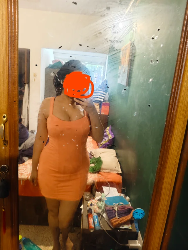 Can the girlies help me choose which outfit to wear to a stand up show