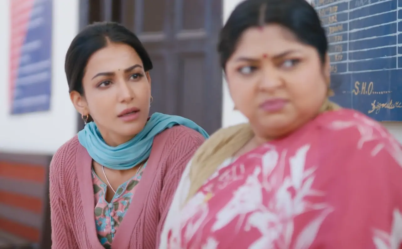 Ganga Mai Ki Betiyan 7th March 2026 Written Update: Kaushalya’s Final Warning, Soni Faces Trouble at Mehendi, scared as the man’s behavior grows inappropriate.