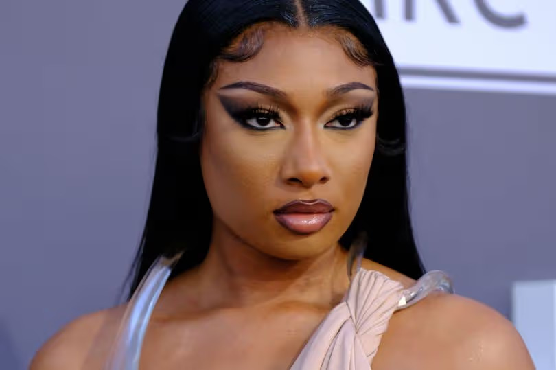Megan Thee Stallion Hospitalized Fans React After Hairstylist Asks for Prayers
Megan Thee Stallion has sparked concern among fans after reports emerged that she was rushed to the hospital.
The situation gained attention when her hairstylist publicly asked for “prayers,” leading to widespread speculation about her health. While the exact reason for her hospitalization has not been officially confirmed, the update quickly went viral across social media.
Fans have flooded platforms with support messages, with searches like “Megan Thee Stallion hospital,” “Megan Thee Stallion health update,” and “why Megan Thee Stallion hospitalized” trending rapidly.
As of now, there has been no detailed statement from the artist or her team, and supporters are eagerly waiting for an official update.
#MeganTheeStallion #PrayForMegan #TrendingNow #MusicNews #CelebrityHealth #ViralUpdate #EntertainmentNews