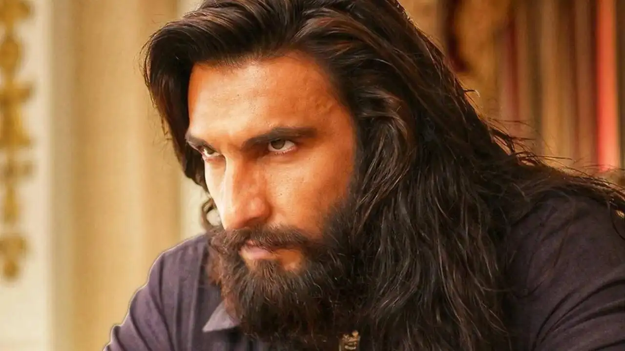 Dhurandhar 2 Creates History Crosses 950 Crore Becomes Highest Grossing Hindi Film Ever

Dhurandhar 2 starring Ranveer Singh continues its unstoppable box office run as it crosses the massive 950 crore mark on Day 15.

The film has now officially become the highest-grossing Hindi film of all time, setting a new benchmark in the industry. Even in its second week, the movie is maintaining strong momentum with packed theatres and huge audience response.

Directed by Aditya Dhar, the action-packed entertainer has impressed both critics and viewers with its scale, storytelling, and performances.

With this milestone, Dhurandhar 2 has cemented its place in box office history, and its dream run is far from over.

#Dhurandhar2 #RanveerSingh #AdityaDhar #BoxOffice #Bollywood #TrendingNow #EntertainmentNews