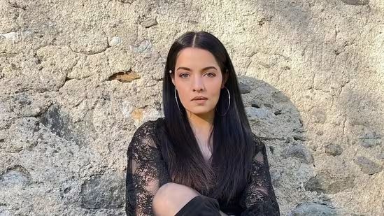 Celina Jaitly Opens Up on Pain and Healing Amid Divorce Battle Shares Emotional Note

Celina Jaitly has shared a deeply emotional note about her personal struggles and journey of healing during a difficult phase in her life.

Opening up about her experience, she revealed that she often “cried alone at night” and felt empty while dealing with the pain. Despite the hardships, Celina emphasized the importance of self care, growth, and inner strength.

Her honest words have resonated with many, inspiring fans to focus on healing and choosing positivity even during tough times.

The heartfelt message has been widely appreciated for its vulnerability and strength.

#CelinaJaitly #MentalHealth #HealingJourney #StayStrong #TrendingNow #EntertainmentNews