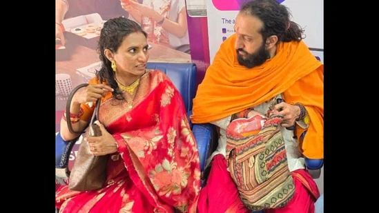 Mahakumbh’s viral ‘IIT Baba’ marries Bengaluru engineer in Himachal Pradesh, wedding pic goes viral
‘IIT Baba’ Abhey Singh Ties the Knot, Wedding Pic Goes Viral
Abhey Singh, popularly known as the viral “IIT Baba” from the Mahakumbh, has now surprised everyone by getting married.
The former IIT Bombay aerospace engineering student, who became a social media sensation during the Mahakumbh Mela, reportedly tied the knot with a Bengaluru-based engineer in Himachal Pradesh.
Pictures from the wedding have quickly gone viral, with netizens reacting with shock and curiosity, as many remember him for his spiritual and minimalist lifestyle.
The unexpected turn in his life has once again made him a trending topic online, with users sharing mixed reactions and memes around the viral personality’s new chapter.
https://www.hindustantimes.com/trending/mahakumbhs-viral-iit-baba-marries-bengaluru-engineer-in-himachal-pradesh-wedding-pic-goes-viral-101775490103431.html
#IITBaba #AbheySingh #Mahakumbh #ViralNews #TrendingNow #SocialMedia