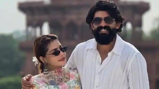 Subashini Balasubramaniyam's husband Bibin Chandra mourns her death; fans flood her last post with heartbroken messages
Subashini Balasubramaniyam Passes Away; Husband Bibin Chandra Mourns Loss
The television industry is in shock after the reported death of Subashini Balasubramaniyam, who was found at her Chennai residence on Tuesday.
Her husband, Bibin Chandra, has expressed deep grief over her sudden passing, sharing an emotional note that has touched many.
Fans have also flooded Subashini’s last social media post with heartbreaking messages, remembering her work and mourning the tragic loss.
The news has sent shockwaves across the Tamil TV industry, with many colleagues and followers paying tribute and calling for clarity around the circumstances.
Further details are awaited as the situation develops.
#SubashiniBalasubramaniyam #RIP #TamilTV #BibinChandra #BreakingNews #TrendingNow #hindustantimes