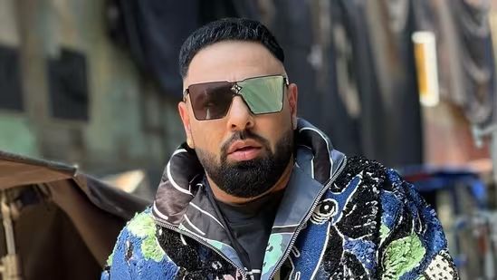 Badshah apologises to National Commission for Women over Tateeree song, vows to sponsor the education of 50 girls

Badshah Apologises to National Commission for Women, Pledges to Support 50 Girls’ Education

Badshah has issued a public apology to the National Commission for Women over the controversy surrounding his song Tateeree.

The track was taken down after facing criticism for its allegedly explicit lyrics and visuals, which many viewers found inappropriate.

In a positive step forward, Badshah also announced that he will sponsor the education of 50 girls, aiming to contribute meaningfully following the backlash.

The development has drawn mixed reactions online, with some appreciating the gesture while others continue to debate content responsibility in the music industry.

https://www.hindustantimes.com/entertainment/music/badshah-apologises-to-national-commission-for-women-over-tateeree-song-vows-to-sponsor-the-education-of-50-girls-101775569944466.html
#Badshah #NCW #Tateeree #MusicControversy #TrendingNow #EntertainmentNews