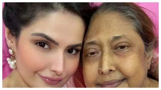 Zareen Khan’s mother, Parveen Khan, dies after prolonged illness; funeral to take place in Mumbai

Zareen Khan’s Mother Parveen Khan Passes Away After Prolonged Illness

Zareen Khan is mourning the loss of her mother, Parveen Khan, who passed away after a prolonged illness.

The actress had recently been sharing updates about her mother’s health, making the news even more heartbreaking for fans and well-wishers.

The funeral is expected to take place in Mumbai, with family, friends, and members of the film industry likely to attend and pay their last respects.

This comes shortly after Zareen also faced the emotional loss of her pet cat, marking a difficult time for the actress.

Fans have taken to social media to express condolences and support for her during this period.

#ZareenKhan #RIP #Bollywood #Condolences #TrendingNow