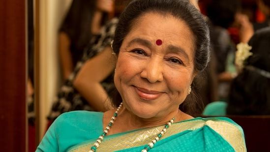 When 91-year-old Asha Bhosle did not miss a beat as she danced to Tauba Tauba on stage during her last performance

Asha Bhosle viral last performance at 91 dancing to Tauba Tauba amazes fans

Asha Bhosle once again proved her timeless energy during one of her last stage performances. At 91, she surprised everyone by dancing to “Tauba Tauba” while performing live.

The moment quickly went viral, with fans praising her passion, confidence, and unmatched stage presence even at that age.

Her performance became a reminder of her legendary career and dedication to music, showing that her spirit and love for performing never faded.

#AshaBhosle #AshaBhosleLastPerformance #TaubaTauba #ViralVideo #BollywoodNews #LatestNews #EntertainmentNews #TimesOfIndia #Reuters
