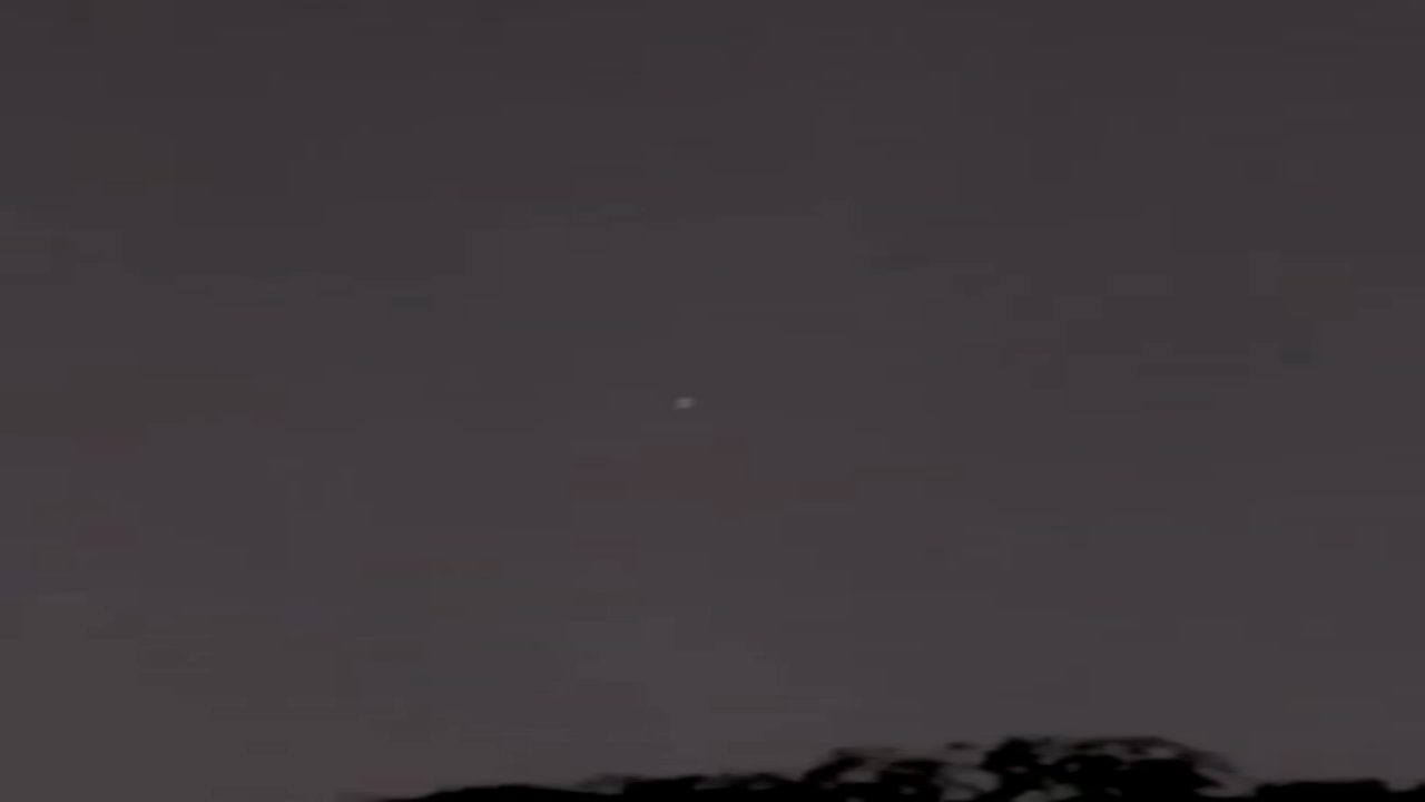 #BREAKING: Pakistani drone spotted along the International Border in Samba, hovering for approximately 5 minutes before returning to the Pakistani side. Security agencies have taken note of the incident & surveillance along the IB has been intensified. More details awaited.