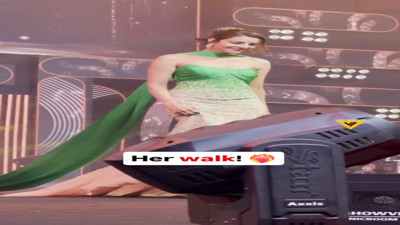 #kajalagarwal's walk is so smooth that she can put the best of moonwalker to get an inferiority complex! Seen at Filmfare South, see reactions