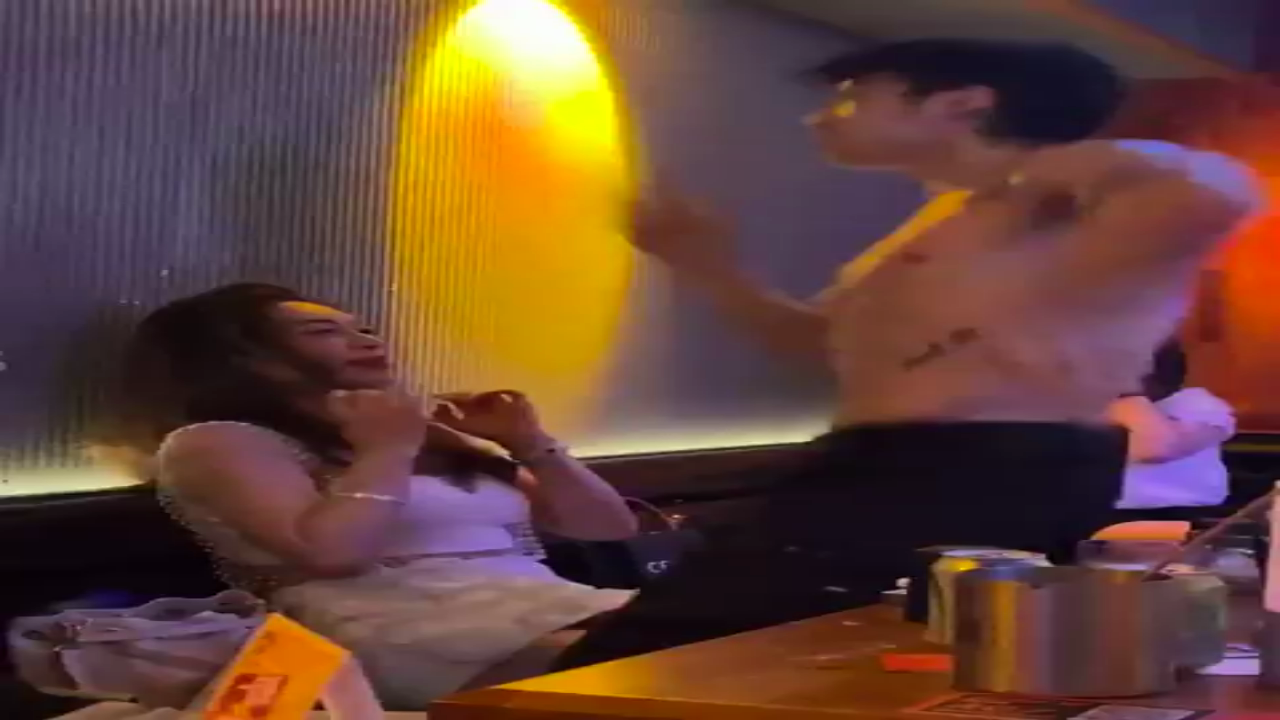 Don't blame her 💀 #hotvideo